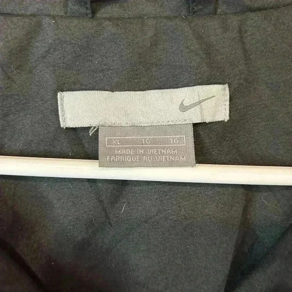 Men’s Nike vintage Y2K windbreaker red & blk XL ￼ - Picture 2 of 5